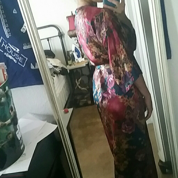 Vintage Robe - Picture 3 of 3